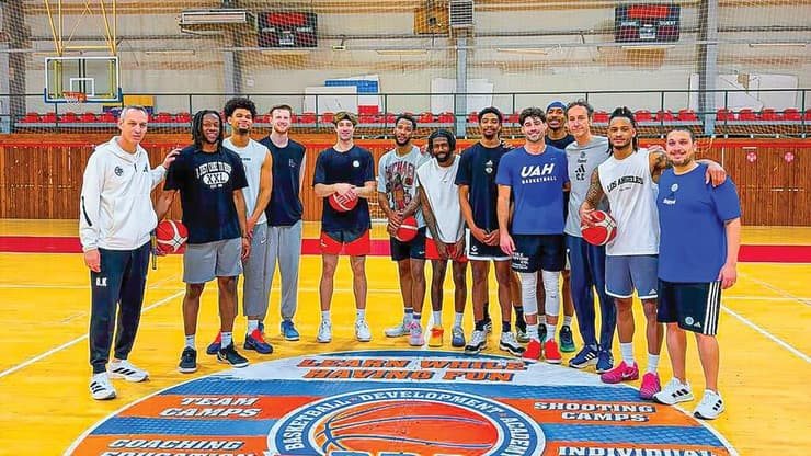 השחקנים הזרים באימון עם עודד קטש