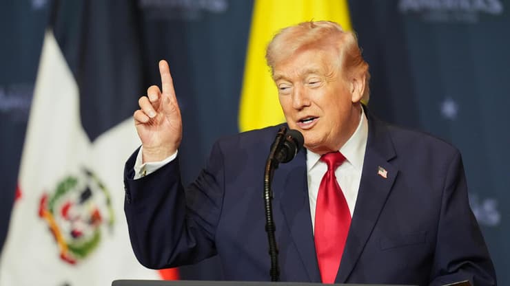 טראמפ. "זה נעשה על ידי איראן, הם מאוד לא מדויקים" (צילום: AP Photo/Rebecca Blackwell) דונלד טראמפ