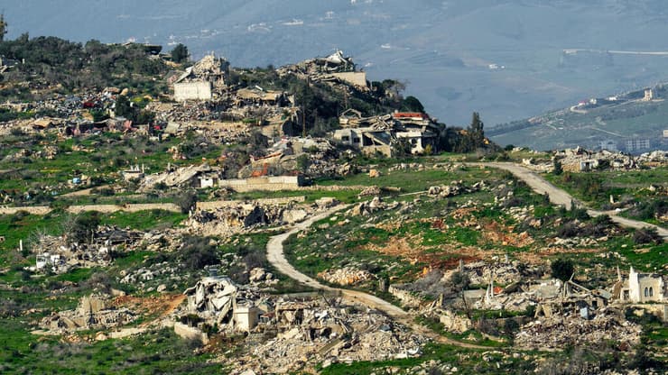 הרס בצידו הלבנוני של הגבול