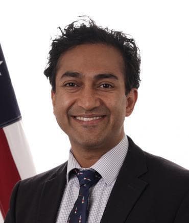 ד"ר וינאי פרסאד