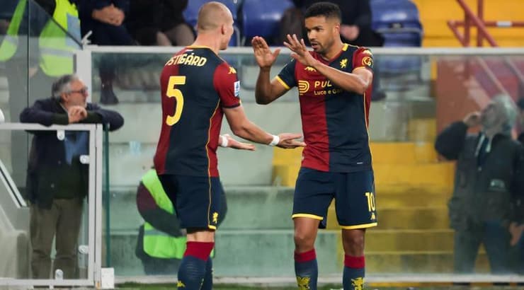 ג'וניור מסיאס ולאו אוסטיגור חוגגים (IMAGO) ג'וניור מסיאס ולאו אוסטיגור חוגגים