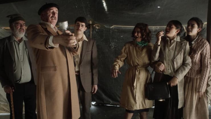 מתוך "המעברה"