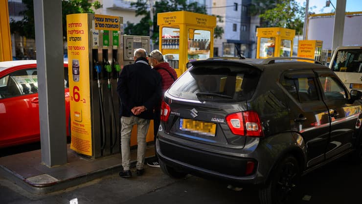 תחנת דלק בתל אביב (צילום: Alexi J. Rosenfeld/Getty Images) תחנת דלק בתל אביב