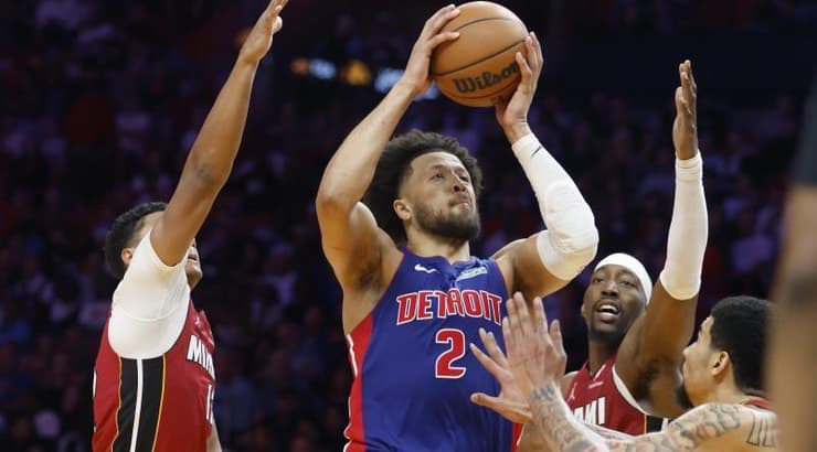 קייד קנינגהאם מתקשה (רויטרס) קייד קנינגהאם מתקשה