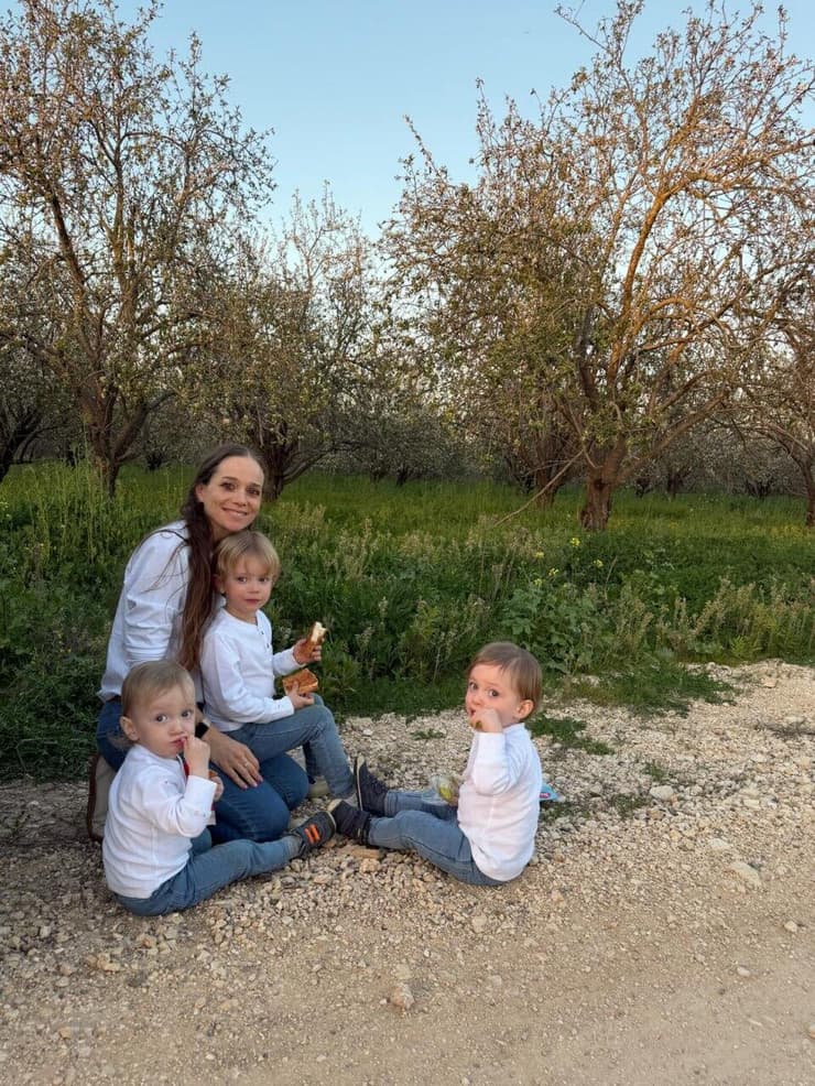 מירי פרנק וילדיה