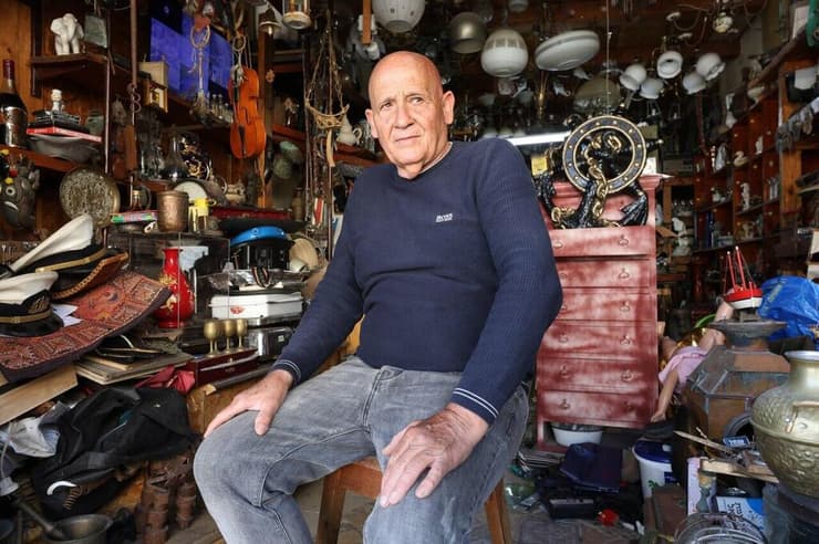 יוסי כהן חנות בשוק הפשפשים