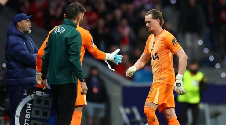 אנטונין קינסקי מוחלף