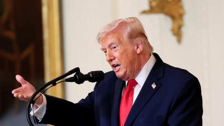 טראמפ. הערכות הן שלא ירצה לגרור את המלחמה עוד זמן רב (צילום: REUTERS/Evan Vucci) טראמפ בבית הלבן