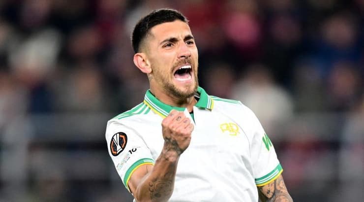 לורנזו פלגריני חוגג