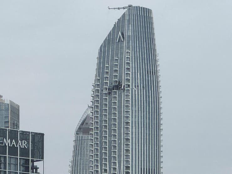 נזק לבניין בדובאי מפגיעת כתב"ם