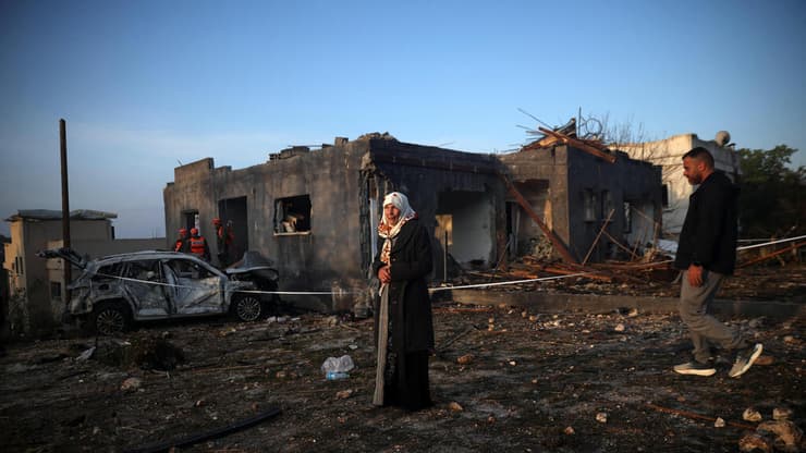 הזירה בזרזיר