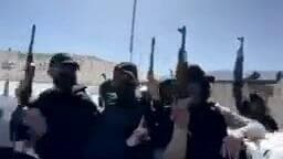 תיעוד מחאן יונס: שיירת מחבלי חמאס עם נשקים שלופים