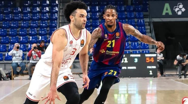 אלייז'ה בראיינט חודר (הפועל ת"א) אלייז'ה בראיינט חודר