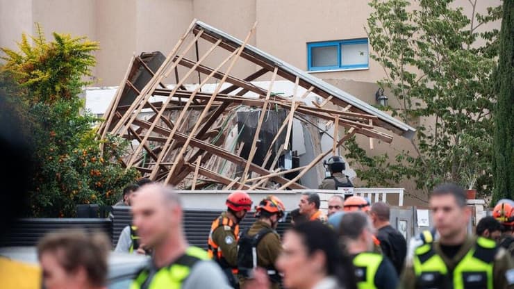 פגיעה ישירה בנס ציונה