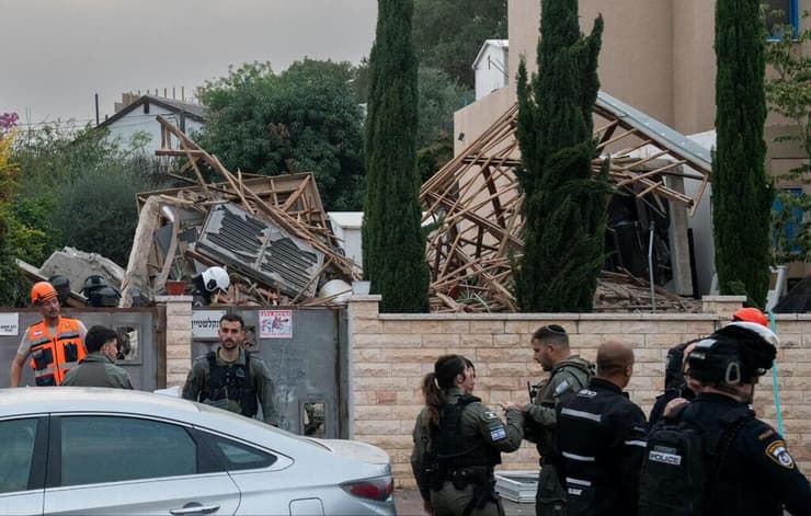 פגיעה ישירה בנס ציונה