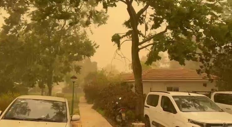 סופת חול בניר עם