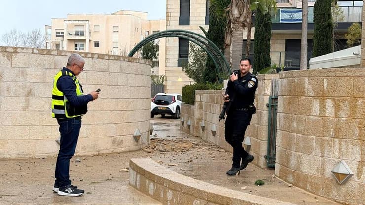 נזק בירושלים מנפילת רסיס