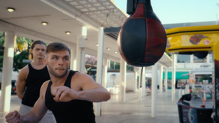 מתוך "לואי ת'רו: בעומק המנוספרה"