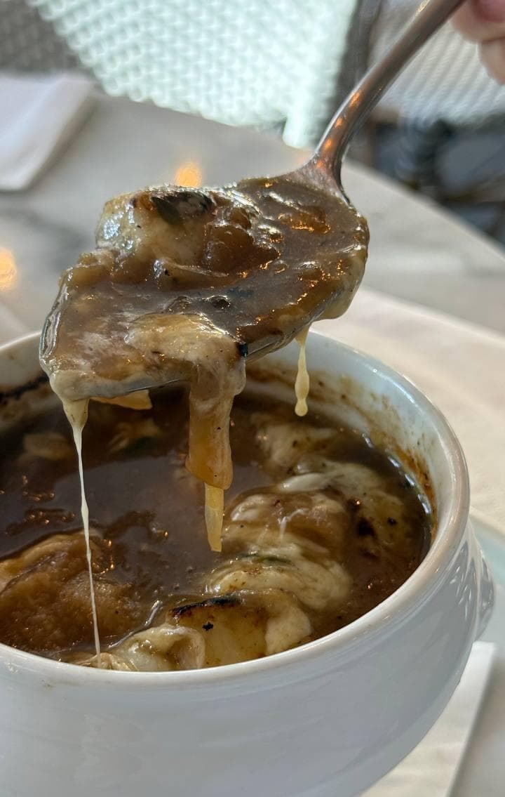 מרק בצל של שה ויוי (צילום: ספיר גורדו) מרק בצל של שה ויוי