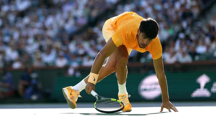 הפסד ראשון ב-2026. קרלוס אלקראס (צילום: Clive Brunskill/Getty Images) הטניסאי הספרדי קרלוס אלקראס
