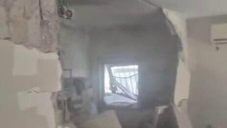 בית שנפגע מנפילת רסיס בראשון