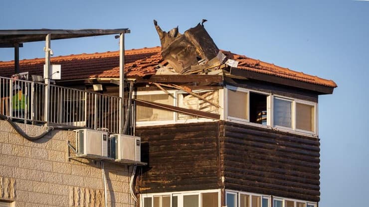 צילום: שלו שלום נפילה בבית בירושלים