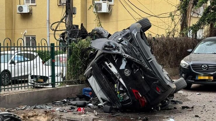 זירת נפילה בראשון לציון (צילום: כבאות והצלה לישראל) אחת מזירות הנפילה בראשון