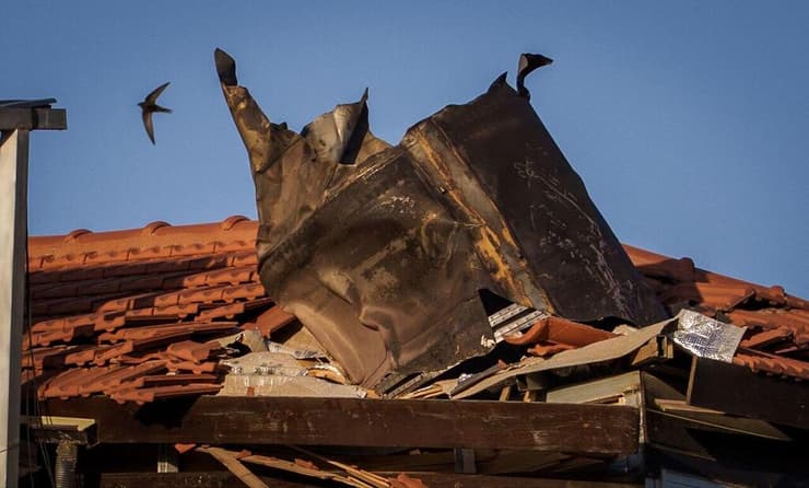 צילום: שלו שלום נפילה בבית בירושלים