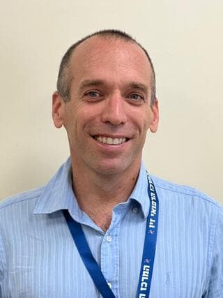 ד"ר אורי יצקר, מנהל המערך לבריאות הנפש לילדים ונוער בבית החולים זיו