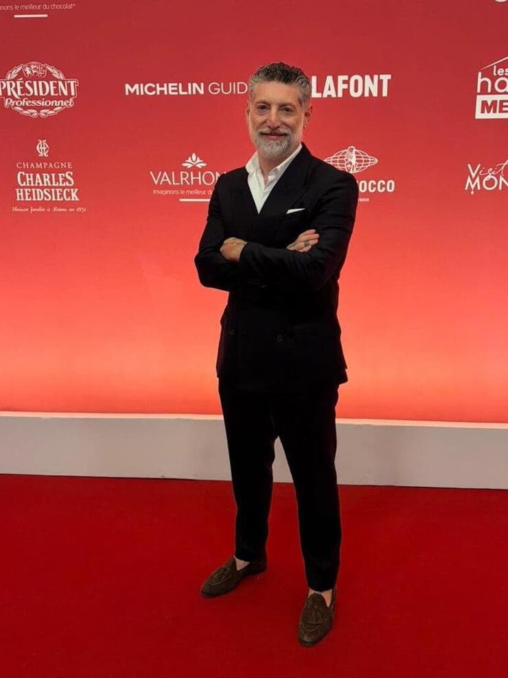 מתעקשים על נורמליות. גרניט בטקס הענקת כוכב מישלן במונקו השף אסף גרניט בטקס הענקת כוכב מישלן במונקו