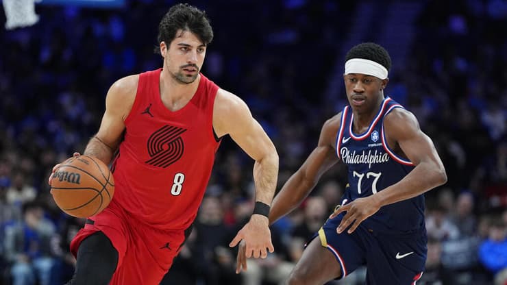 אבדיה מול וי.ג'יי אדג'קום ופילי (צילום: AP Photo/Matt Rourke) דני אבדיה מול וי.ג'יי אדג'קום