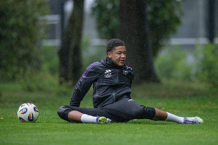 לאונרד פרסקוט