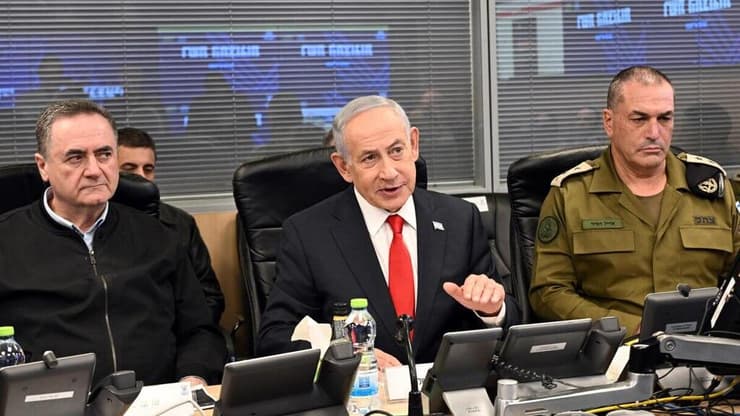 ראש הממשלה בנימין נתניהו בבור בקריה