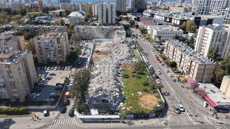 "פרויקט התחדשות עירונית הוא בראש ובראשונה מיזם כלכלי". הריסה בפרויקט פינוי בינוי של חברת קרדן בבת ים