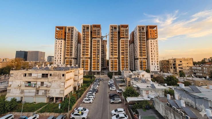 מיזם התחדשות עירונית של חברת יובלים שהחל להתאכלס בשכונת גיורא באור יהודה (צילום: אור בכר צילום רחפן) מיזם התחדשות עירונית של חברת יובלים שהחל להתאכלס בשכונת גיורא באור יהודה