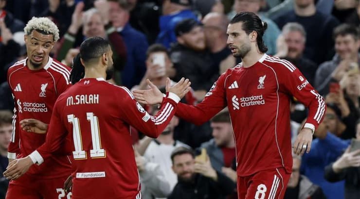 דומיניק סובוסלאי חוגג עם מוחמד סלאח