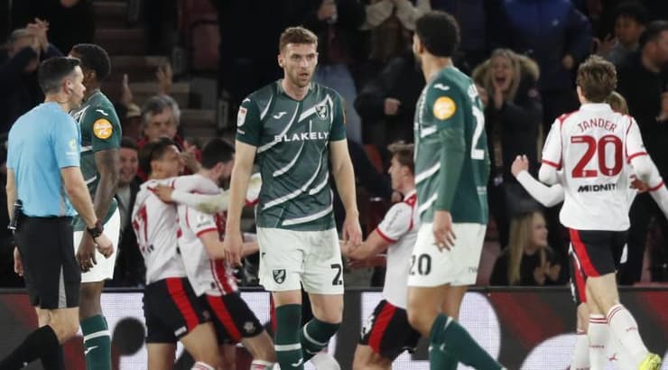 נוריץ׳ מאוכזבת, סאות׳המפטון חוגגת