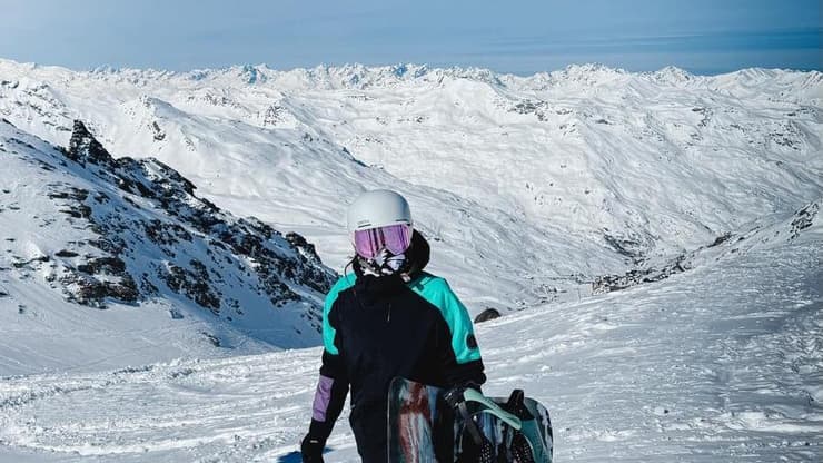 בשלג (צילום: עופרי קרק) בשלג