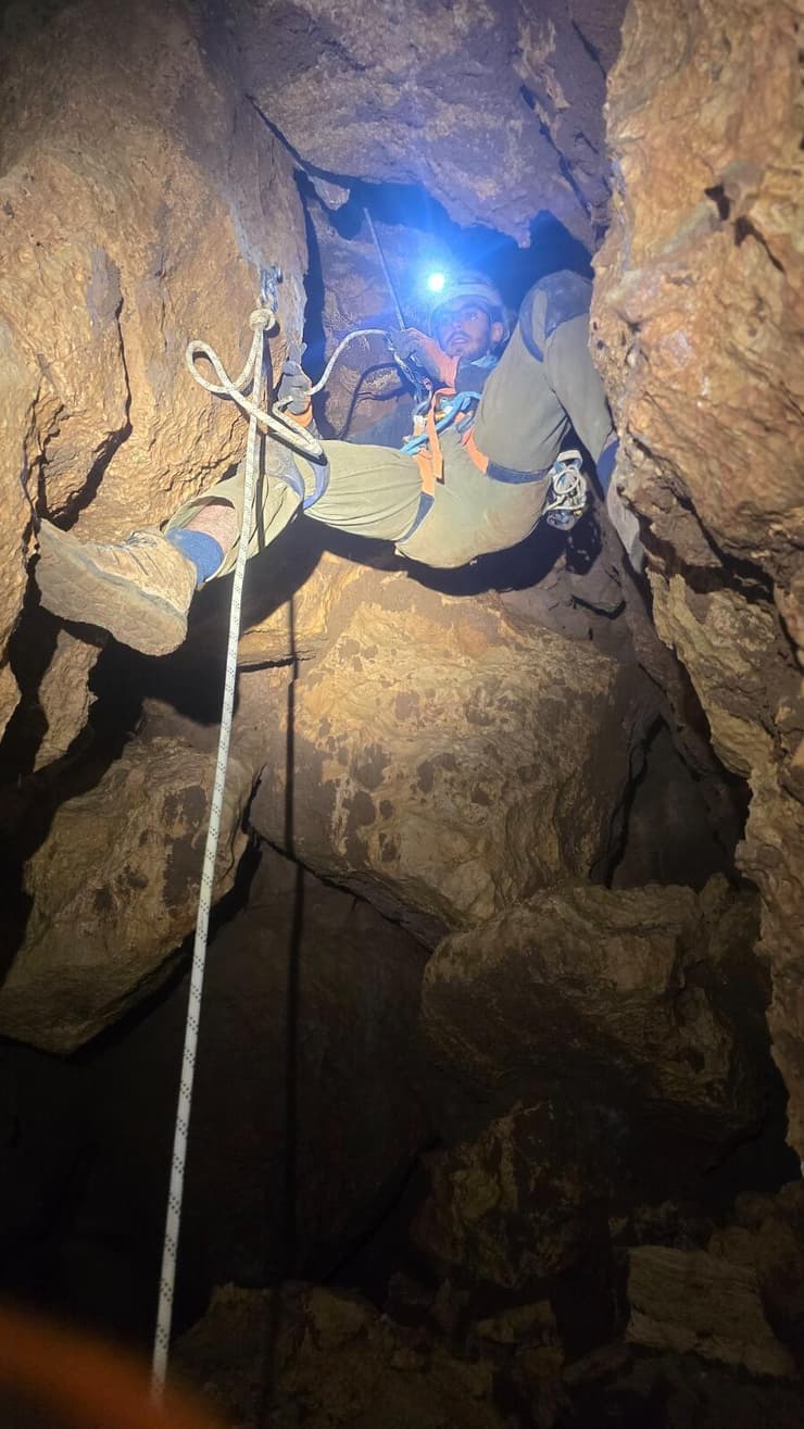 החלק הפנימי של המערה