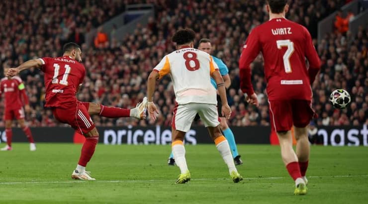 מוחמד סלאח מסובב לרשת