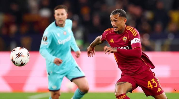 ווסלי בפעולה