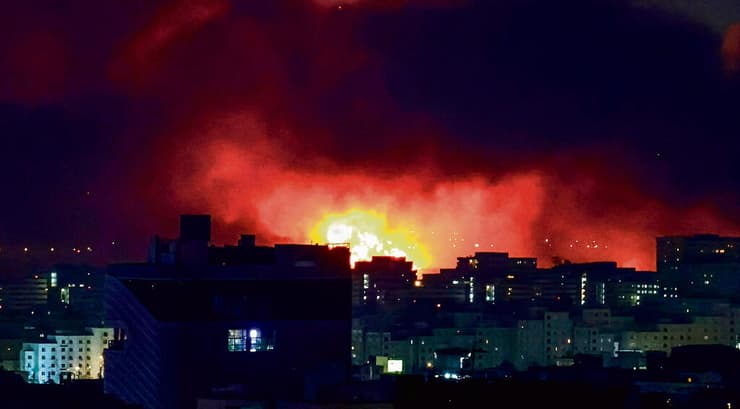 תקיפה ישראלית באיראן. "הפקנו לקחים מ'עם כלביא'" (ATTA KENARE, AFP) תקיפה ישראלית באיראן. "הפקנו לקחים מ'עם כלביא'"