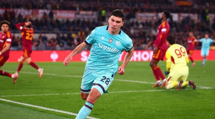 ניקולו קמביגי חוגג