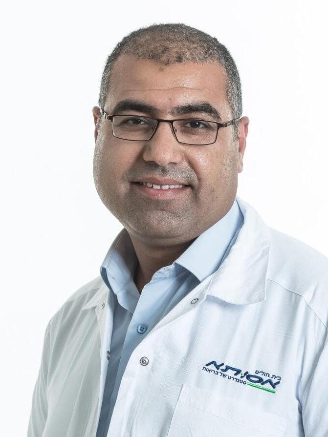 פרופ' נעים אבו פרחה, מנהל המכון לגסטרואנטרולוגיה באסותא באר שבע