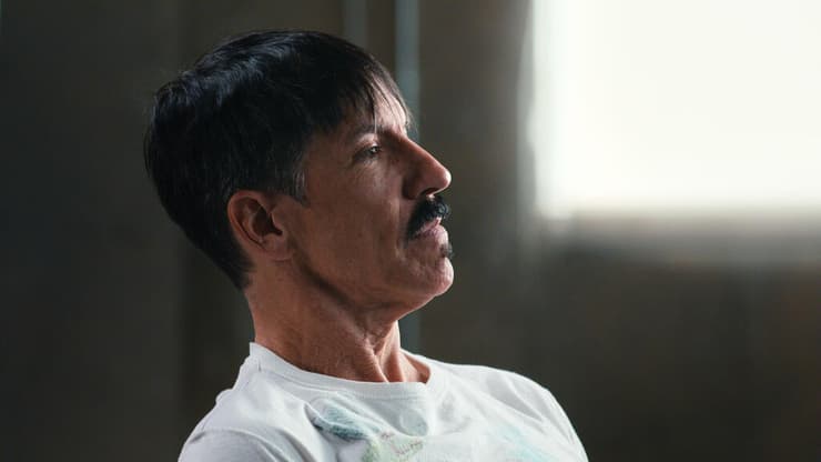 אנתוני קידיס, מתוך "רד הוט צ'ילי פפרז: אחינו הלל"