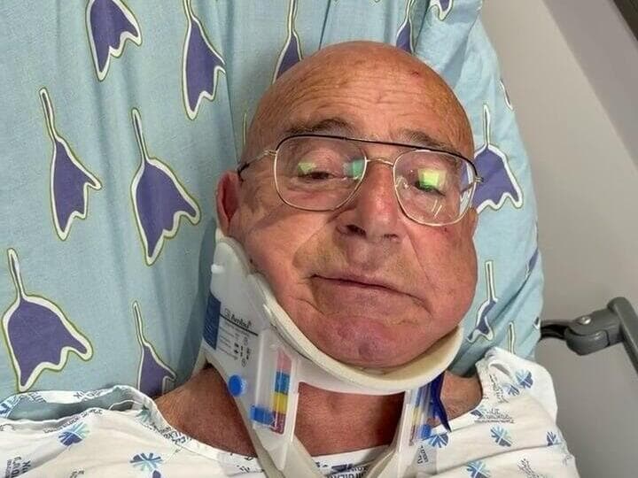 עקד בצהריים בבית החולים. "פה נילחם, נחיה ונמות" (צילום: גל גנות ) שלמה עזרא עקד