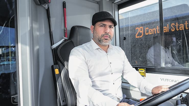  יוני קריספין