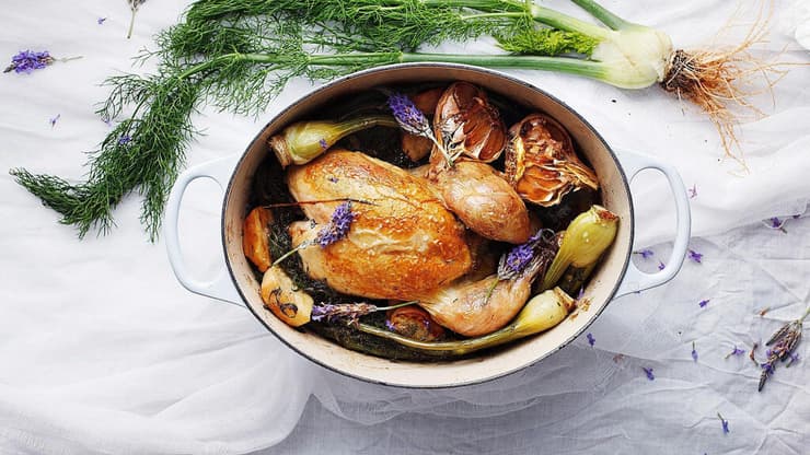 קדרת עוף ביין לבן