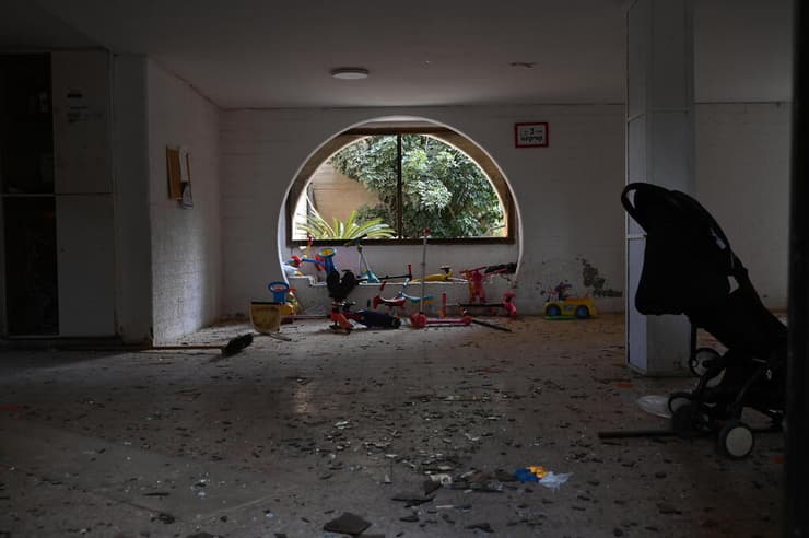 צילום: יובל חן המיגונית שהביאו לראש הממשלה בערד