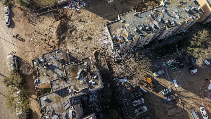 זירת הפגיעה בערד (צילום: REUTERS/Dedi Hayun ) זירת הפגיעה בערד